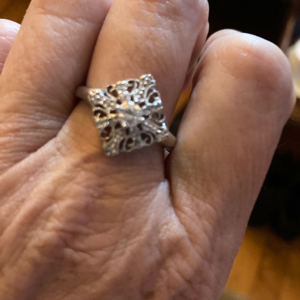 - Stunning Filigree Ring - Solid Sterling Silver … - image 3